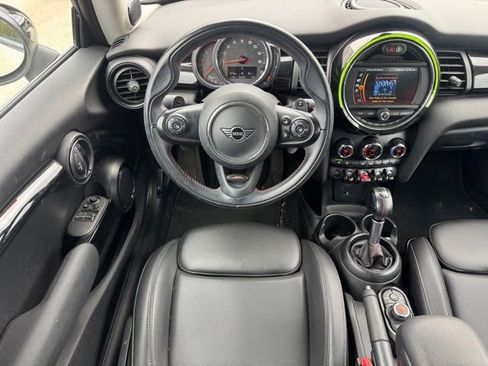 Used 2019 MINI Cooper S w/ Premium Package image 20
