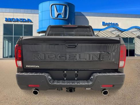New 2026 Honda Ridgeline Black Edition image 4
