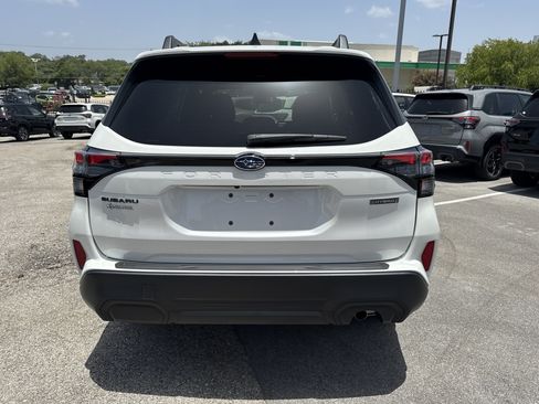 New 2026 Subaru Forester Premium AWD/4WD image 4
