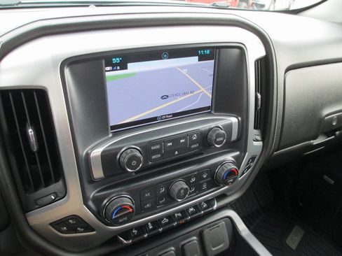 Used 2018 GMC Sierra 1500 SLT image 27
