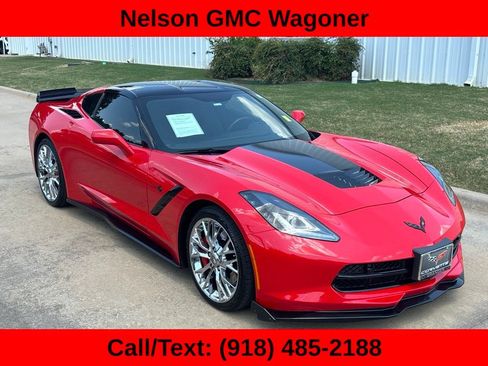 Used 2016 Chevrolet Corvette Stingray Coupe w/ 2LT Preferred Equipment Group RWD image 3