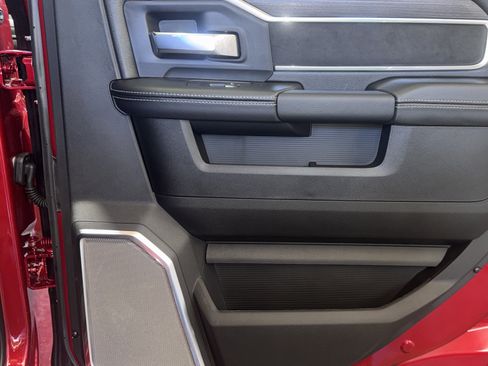 New 2026 RAM 2500 Laramie AWD/4WD image 41