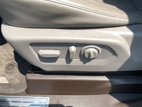 Used 2020 GMC Sierra 1500 SLT image 15