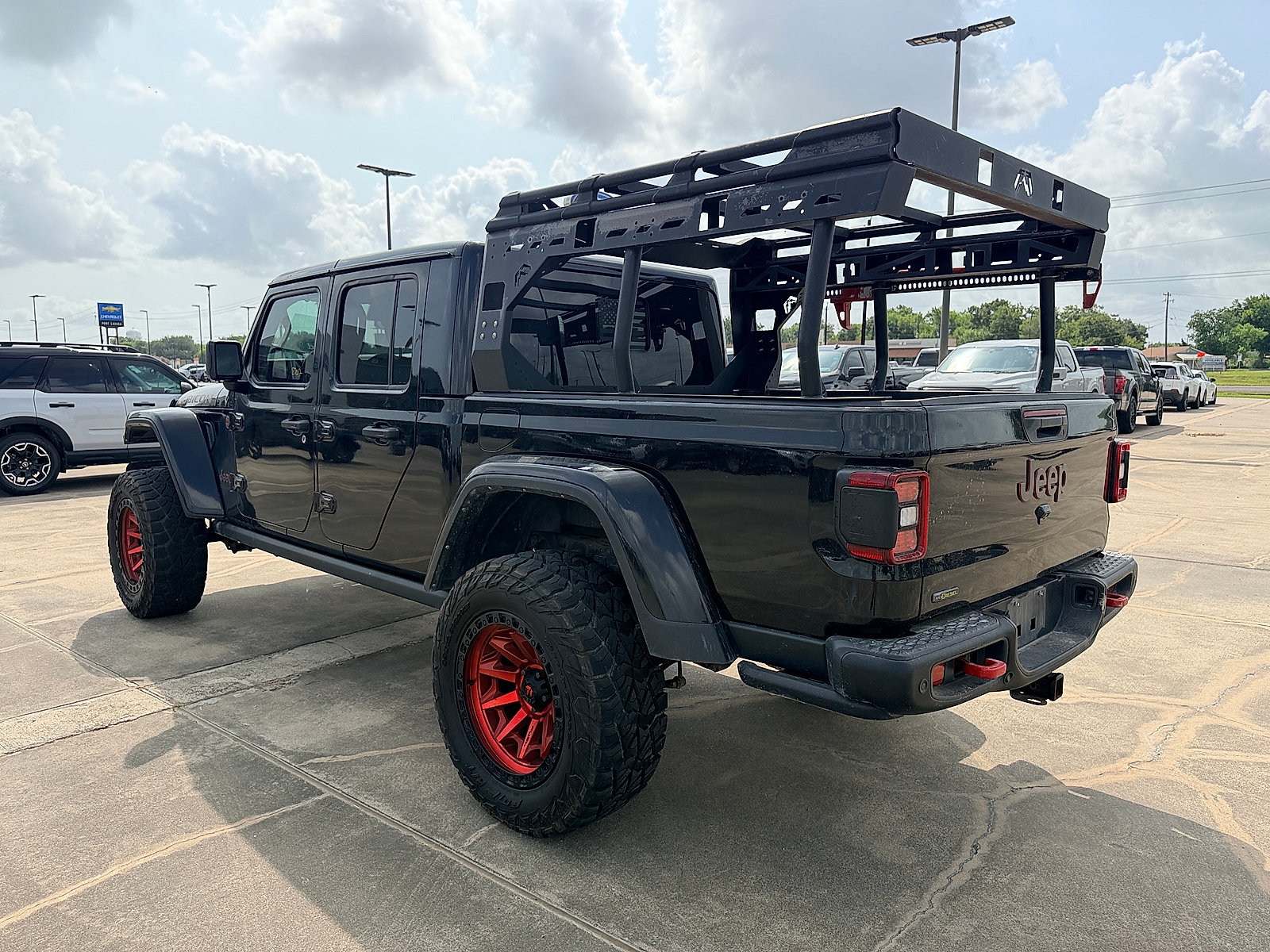 Used 2021 Jeep Gladiator Rubicon AWD/4WD image 5