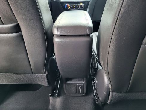 Used 2024 Buick Encore GX Sport Touring image 13