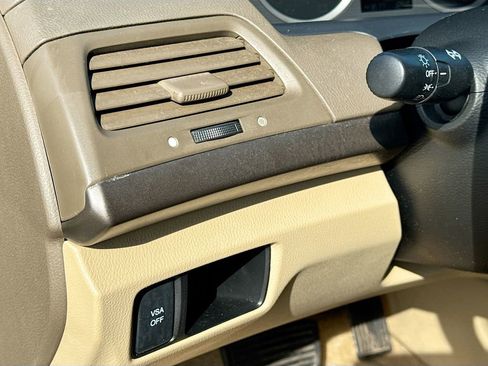 Used 2010 Honda Accord LX-P image 11