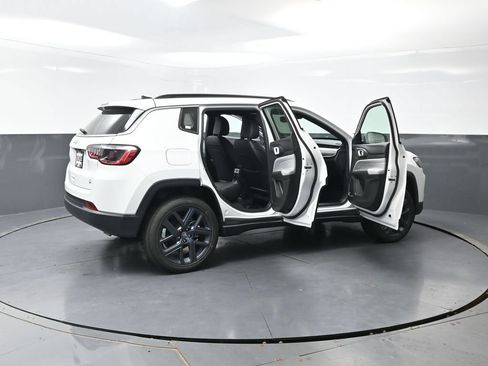 New 2026 Jeep Compass Latitude AWD/4WD image 45