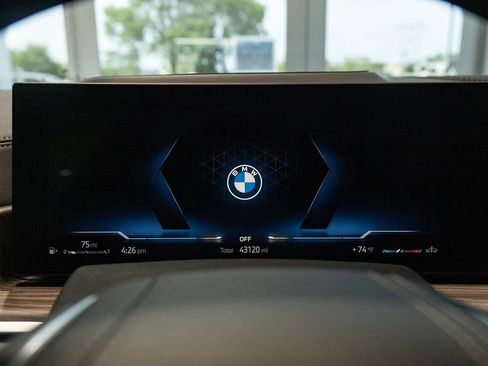 Used 2024 BMW X5 xDrive40i w/ Premium Package AWD/4WD image 24