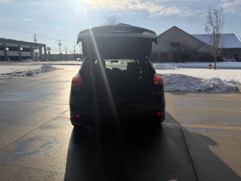 Used 2016 Ford Focus ST w/ Equipment Group 402A image 8
