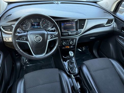 Used 2021 Buick Encore Preferred AWD/4WD image 26