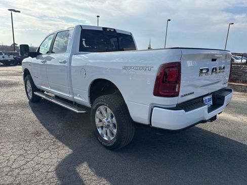 New 2026 RAM 2500 Laramie AWD/4WD image 3