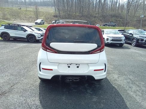 Used 2022 Kia Soul Turbo FWD image 5