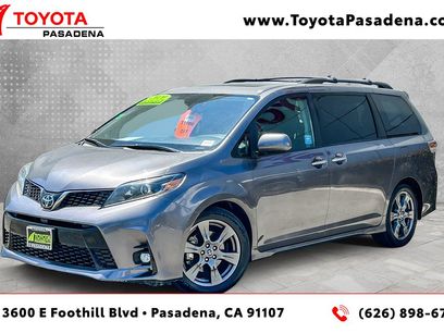 Used 2020 Toyota Sienna SE w/ SE Preferred Package