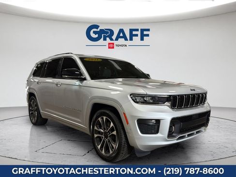 Used 2021 Jeep Grand Cherokee L Overland w/ Luxury Tech Group IV AWD/4WD image 3