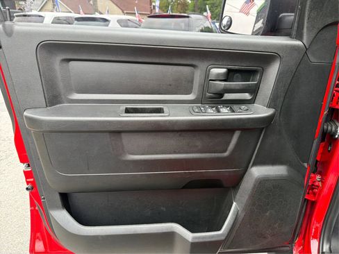 Used 2019 RAM 1500 Express w/ Express Value Package AWD/4WD image 19