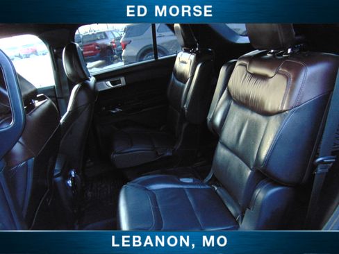 Certified 2021 Ford Explorer Platinum w/ Equipment Group 601A image 12