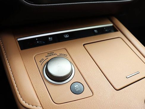 Used 2016 Lexus ES 350 w/ Luxury Package w/Wood Trim FWD image 20