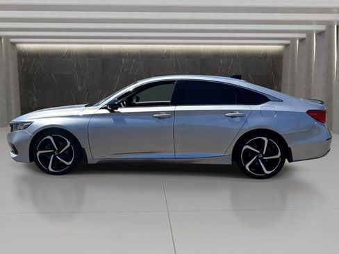 Used 2022 Honda Accord Sport image 2