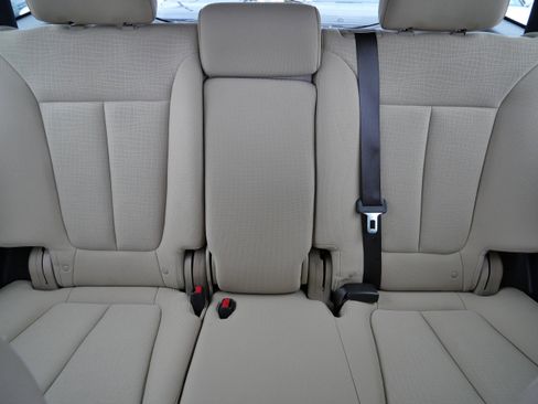 Used 2011 Hyundai Santa Fe GLS image 13