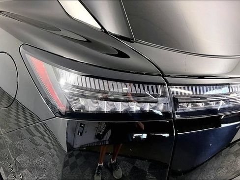 Used 2025 Nissan Murano Platinum w/ Cargo Package AWD/4WD image 22