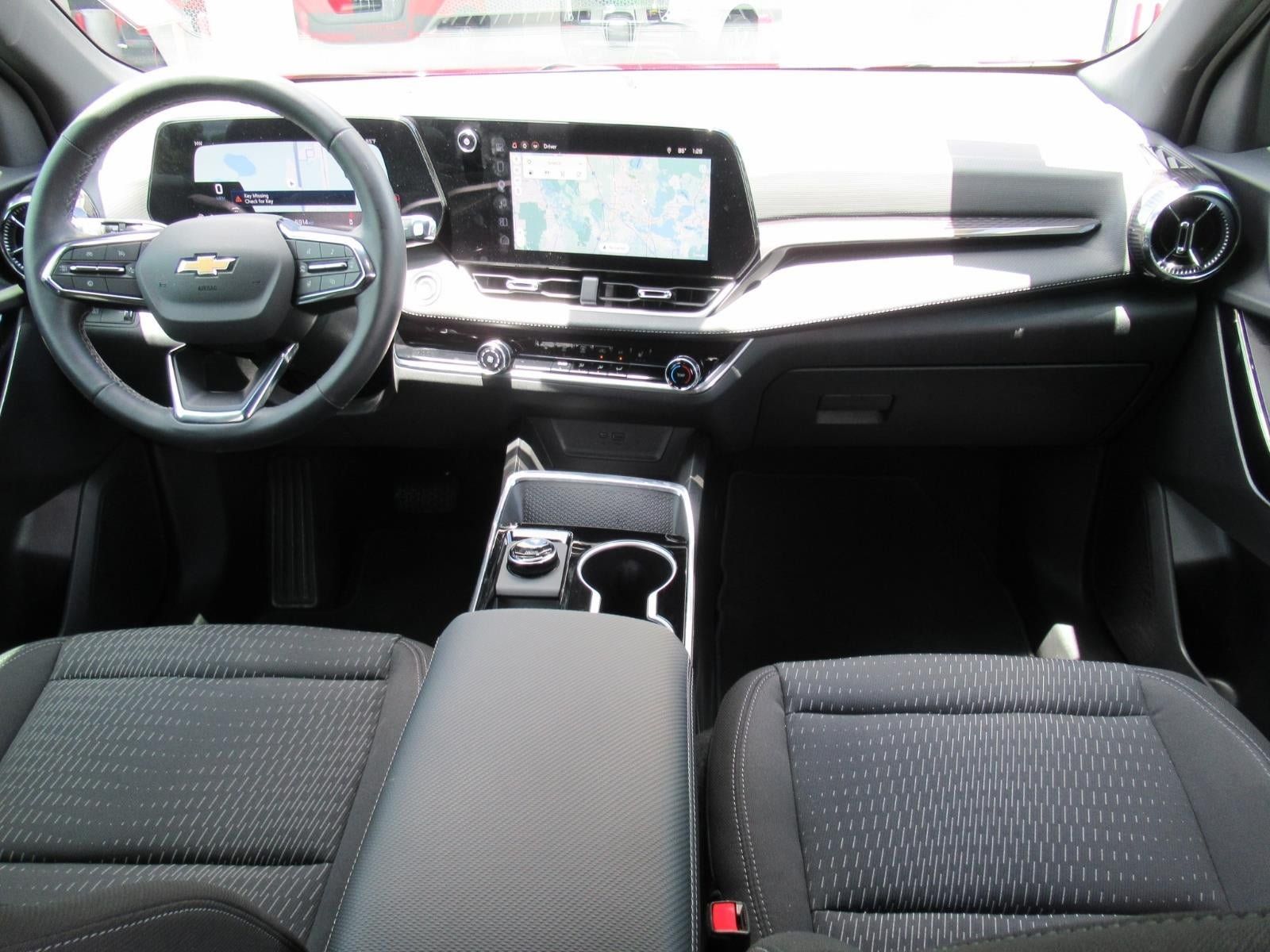 Used 2026 Chevrolet Equinox LT FWD image 12