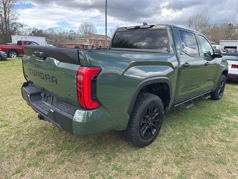 Used 2023 Toyota Tundra SR5 w/ SR5 Convenience Package image 9