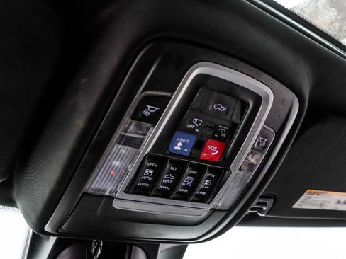 Used 2020 RAM 1500 Limited AWD/4WD image 43