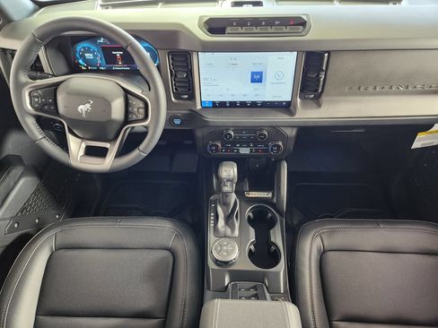 New 2026 Ford Bronco Badlands AWD/4WD image 15