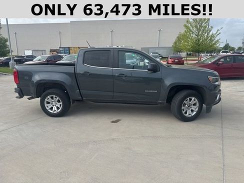 Used 2017 Chevrolet Colorado LT w/ LT Convenience Package image 2
