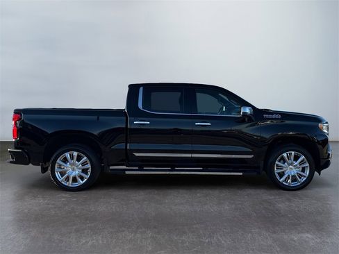 Certified 2024 Chevrolet Silverado 1500 High Country w/ High Country Premium Package image 2