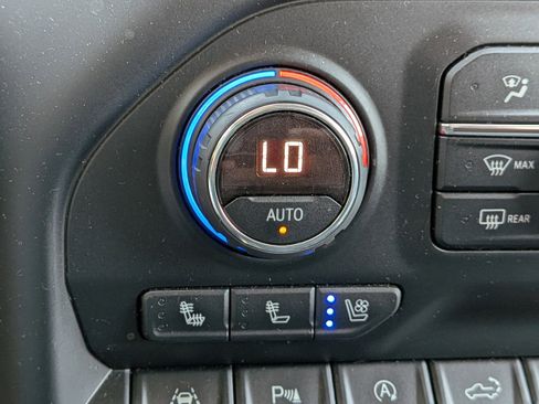 Used 2019 Chevrolet Silverado 1500 LTZ w/ LTZ Premium Package image 13