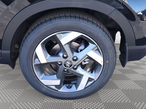 New 2026 Hyundai Venue SEL FWD image 4