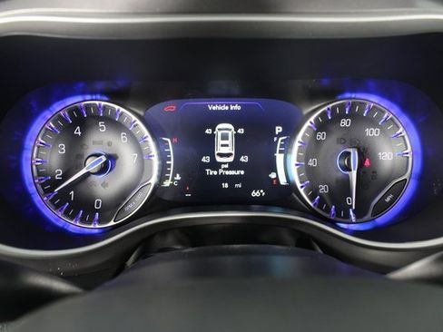 New 2026 Chrysler Pacifica Select image 12