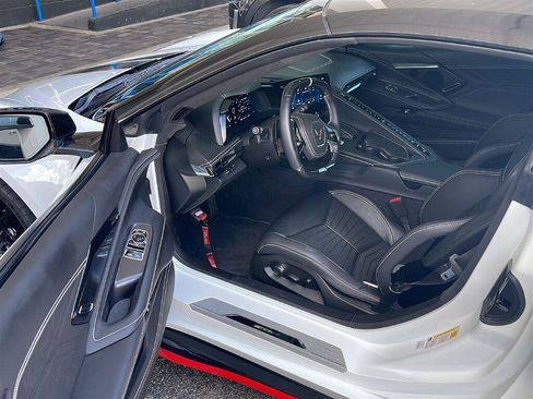 Used 2025 Chevrolet Corvette Z06 w/ Stealth Interior Trim Package RWD image 7