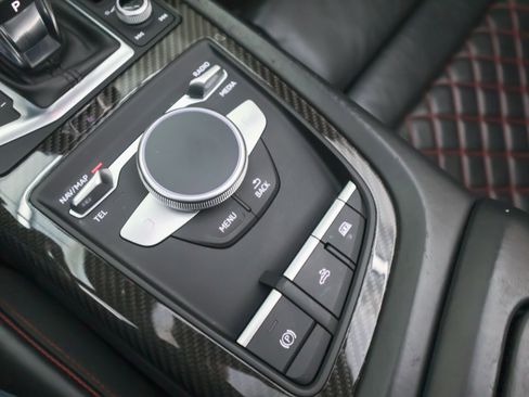 Used 2020 Audi R8 V10 performance image 32