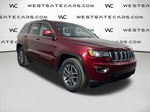Used 2020 Jeep Grand Cherokee Laredo w/ 18" Wheel & 8.4" Radio Group image 2