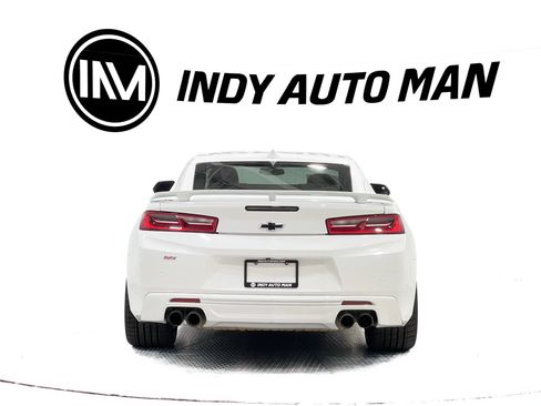 Used 2018 Chevrolet Camaro SS RWD image 5