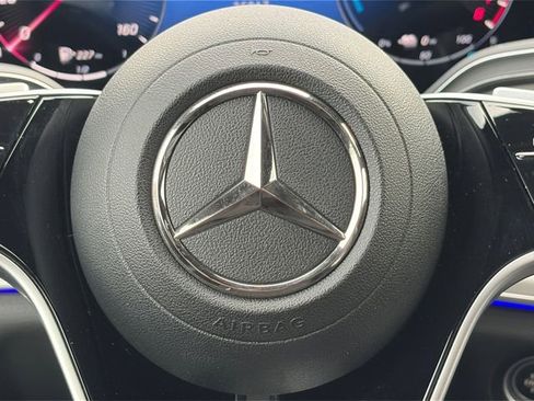 Used 2024 Mercedes-Benz GLE 450e 4MATIC image 25