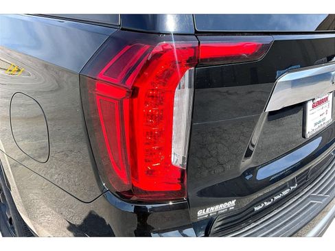 Used 2022 GMC Yukon XL Denali AWD/4WD image 37