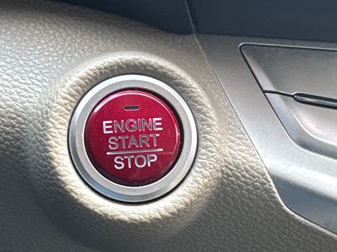 Used 2014 Honda Accord EX-L image 25