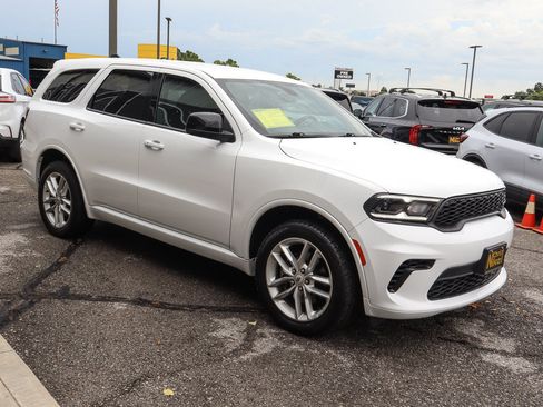 Used 2025 Dodge Durango GT AWD/4WD image 3