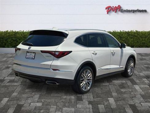Used 2023 Acura MDX SH-AWD w/ Advance Package image 9