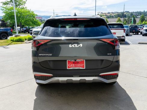 New 2025 Kia Sportage EX AWD/4WD image 6