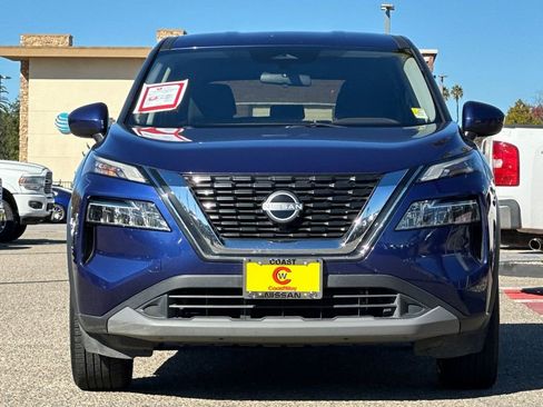 Used 2023 Nissan Rogue SV image 9