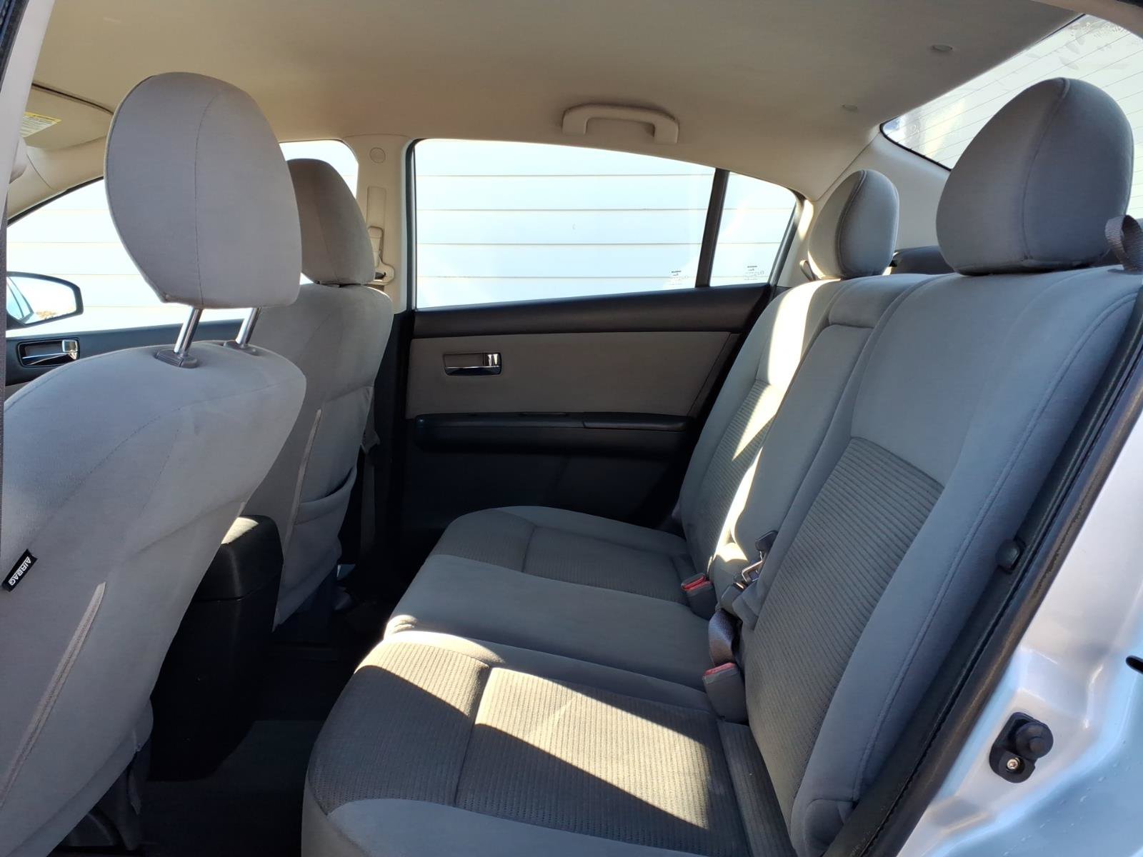 Used 2012 Nissan Sentra 2.0 S w/ Convenience Pkg FWD image 8
