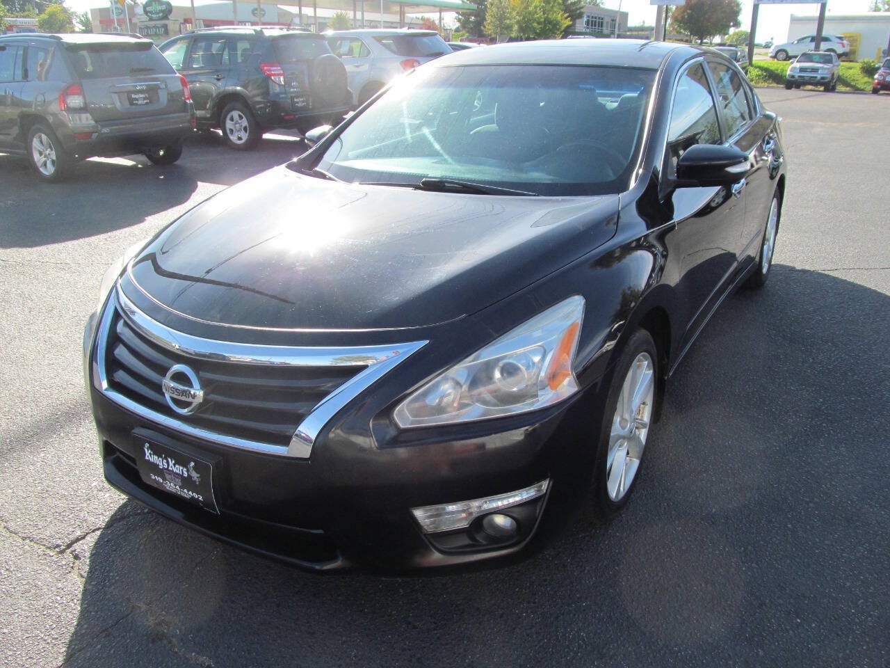 Used 2015 Nissan Altima 2.5 SV w/ Convenience Package FWD image 1