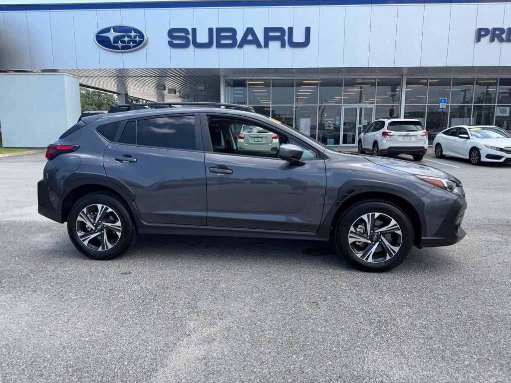 Used 2026 Subaru Crosstrek 2.5i Premium AWD/4WD image 2