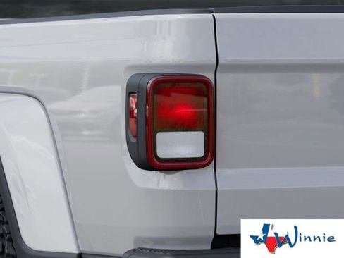 New 2026 Jeep Gladiator Sport image 10