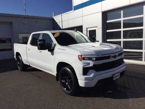 Used 2024 Chevrolet Silverado 1500 RST w/ Max Trailering Package image 2