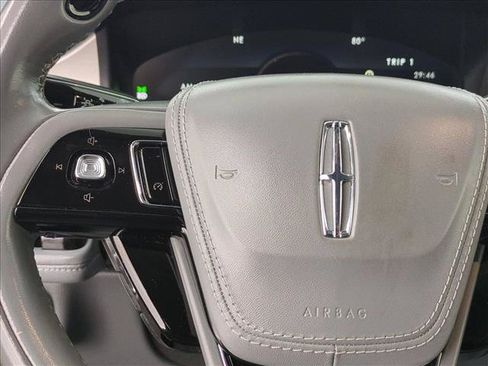 Used 2020 Lincoln Aviator Reserve AWD/4WD image 29